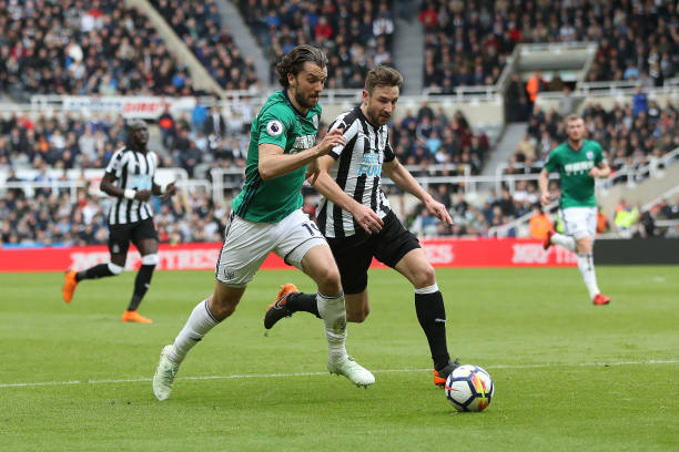 人不禁联想 人不禁联想