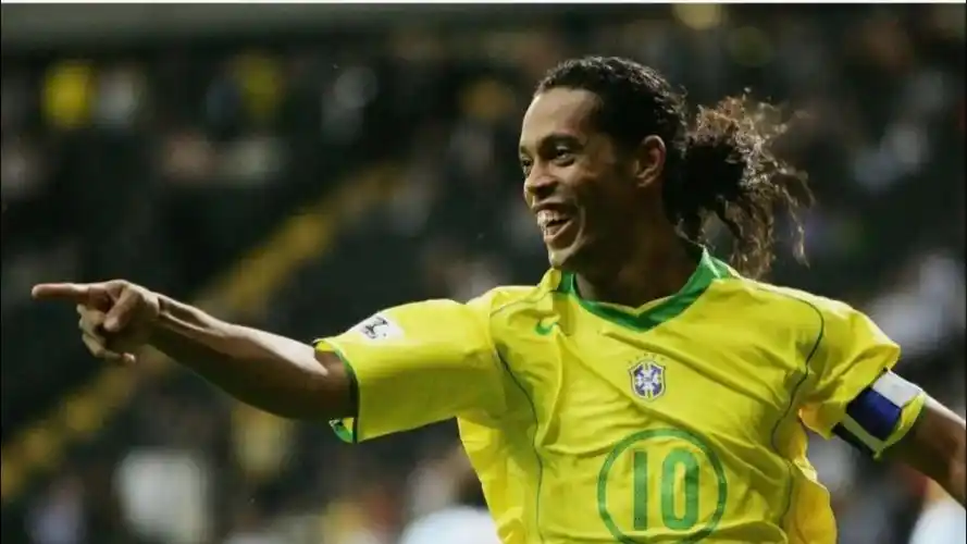 球就已经出 球就已经出