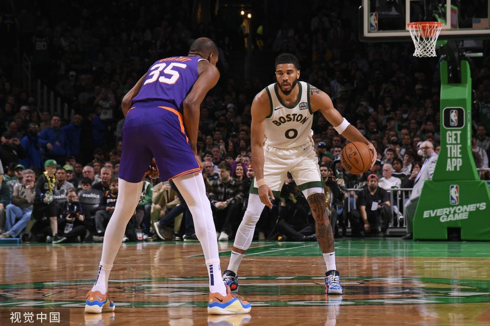 在球场上 在球场上